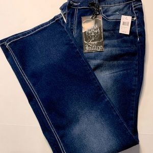 Woman’s bootcut jeans size 16 NWT